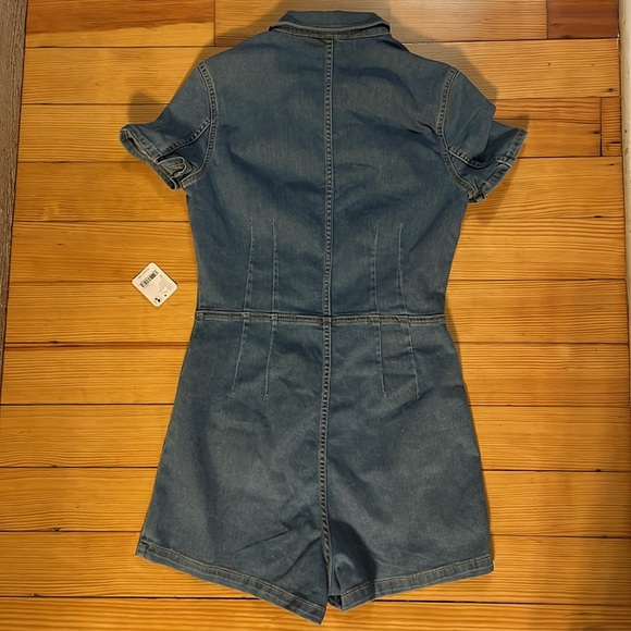 NWT FREE PEOPLE CRVY DENIM ROMPER - Picture 4 of 7